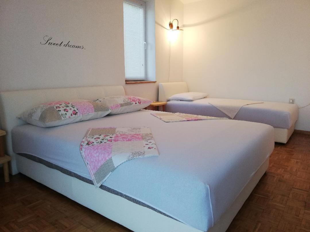 Holiday Home Villa Marin Stanici Luaran gambar